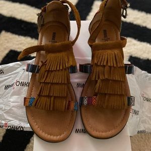 Size 8. Fringe  Minnetonka sandals